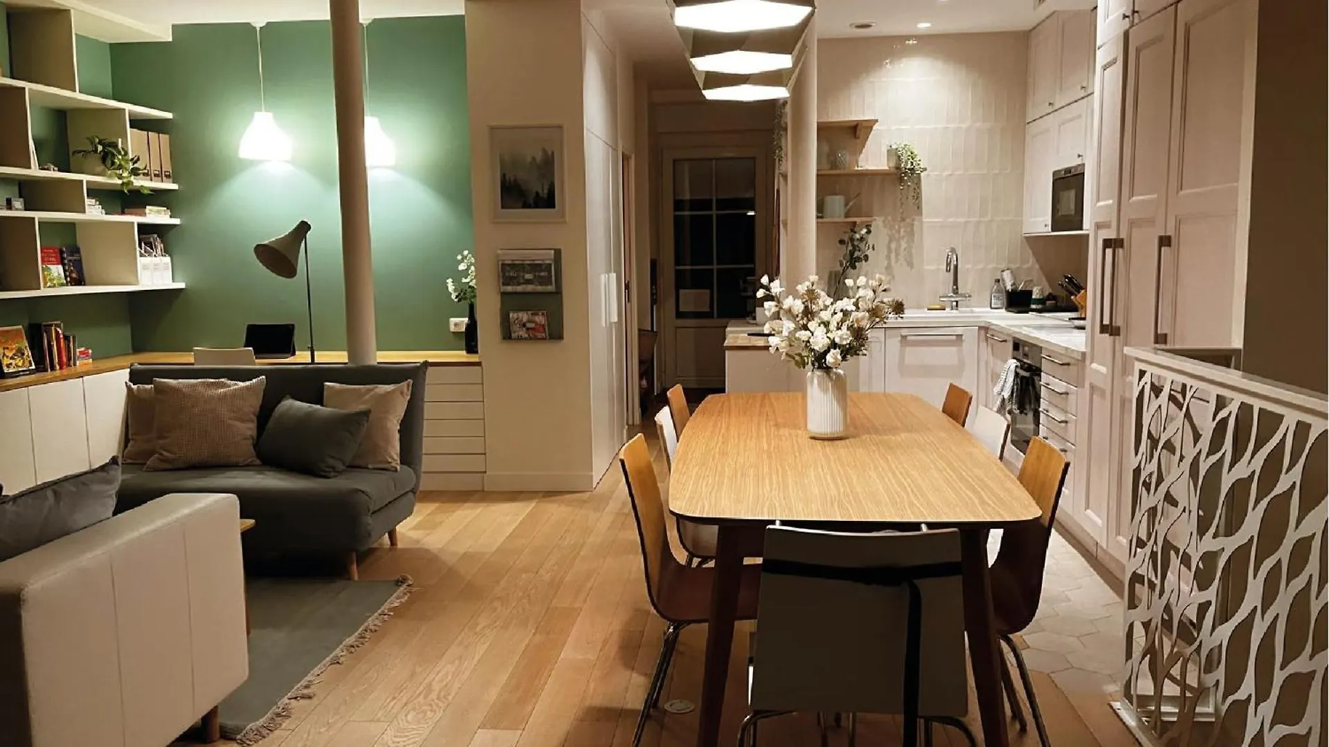 Charming Family Loft Near The Parc De Belleville Παρίσι 0*,  Γαλλία